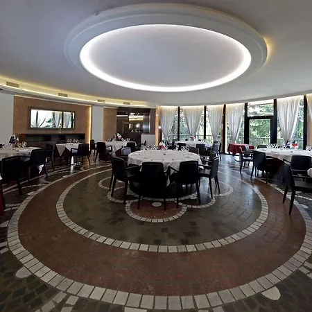Hotell Pineta Busto Arsizio