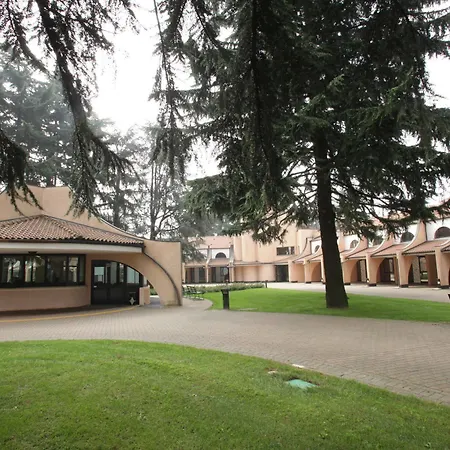 Pineta Hotell